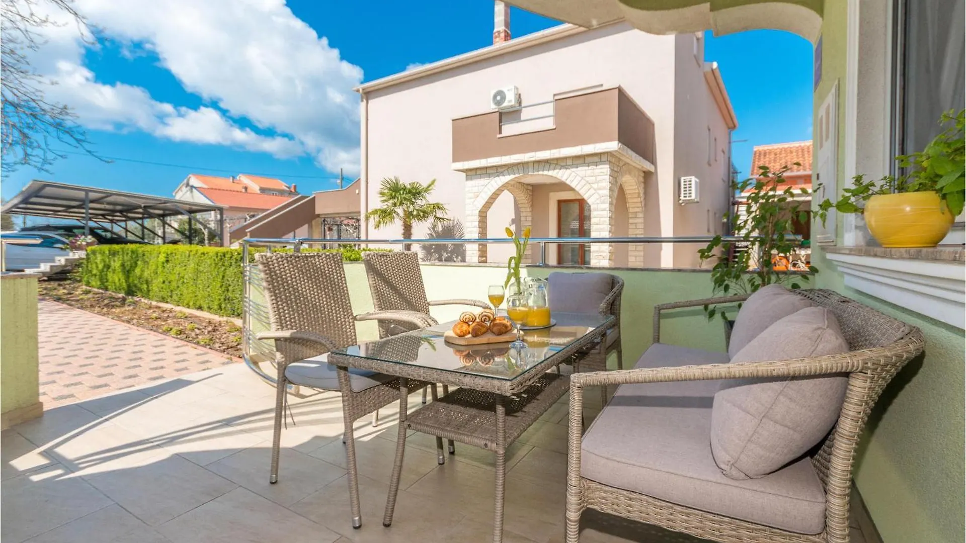 Lovely Home In Biograd Na Moru With Kitchen Holiday home